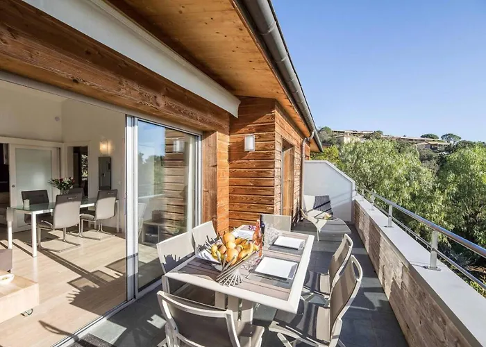 4* Piscine Et A Pied * Πόρτο Βέκιο