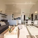 Apartment 4* Piscine Et A Pied Porto-Vecchio (Corsica)