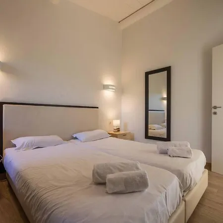 4* Piscine Et A Pied Apartman