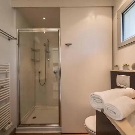 4* Piscine Et A Pied Apartman